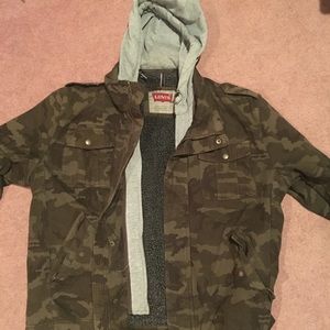 Levi Camo double layered jacket